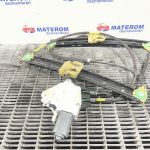 Macara usa fata dreapta