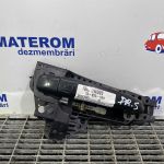 Maner usa spate dreapta