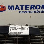 Maner usa spate dreapta
