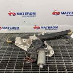 Macara usa spate stanga