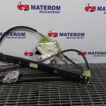 Macara usa spate dreapta