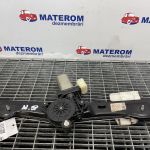 Macara usa spate dreapta