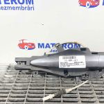 Maner usa spate stanga