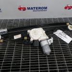Macara usa spate stanga