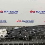 Macara usa spate dreapta