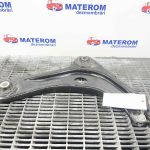 Brat fata inferior dreapta