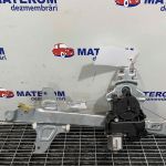 Macara usa spate stanga