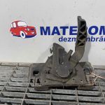 Incuietoare capota fata