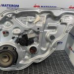 Macara usa spate dreapta
