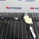Macara usa spate dreapta