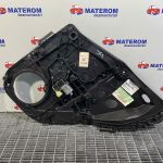 Macara usa spate dreapta