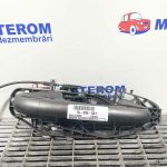 Maner usa fata dreapta