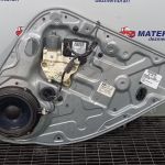 Macara usa spate dreapta