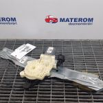 Macara usa spate dreapta