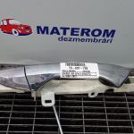 Maner usa spate dreapta