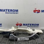 Maner usa fata stanga