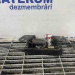 Incuietoare capota fata
