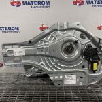 Macara usa fata dreapta