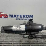 Maner usa fata dreapta