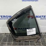 Geam spate mic dreapta