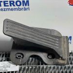 Pedala acceleratie
