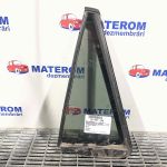 Geam spate mic stanga