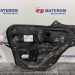 Macara usa spate dreapta