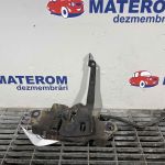 Incuietoare capota fata