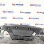 Ornament sub bara fata