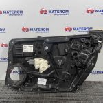 Macara usa fata dreapta
