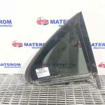 Geam spate mic dreapta