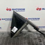 Geam spate mic dreapta