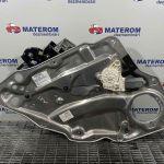 Macara usa spate stanga