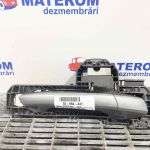 Maner usa spate dreapta