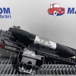 Maner usa spate dreapta