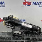 Maner usa spate dreapta