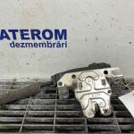 Incuietoare capota spate
