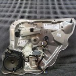 Macara usa spate dreapta