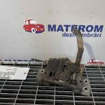 Incuietoare capota fata