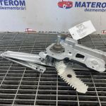 Macara usa spate dreapta