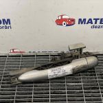 Maner usa fata stanga