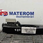 Maner usa spate dreapta