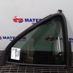 Geam spate mic dreapta