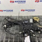 Macara usa fata dreapta