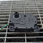 Motoras clapeta incalzire
