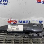 Maner usa spate stanga