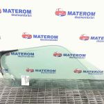 Geam fata mic stanga