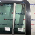 Geam spate mic stanga