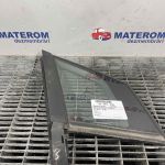 Geam fata mic dreapta