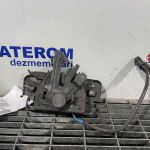 Incuietoare capota fata